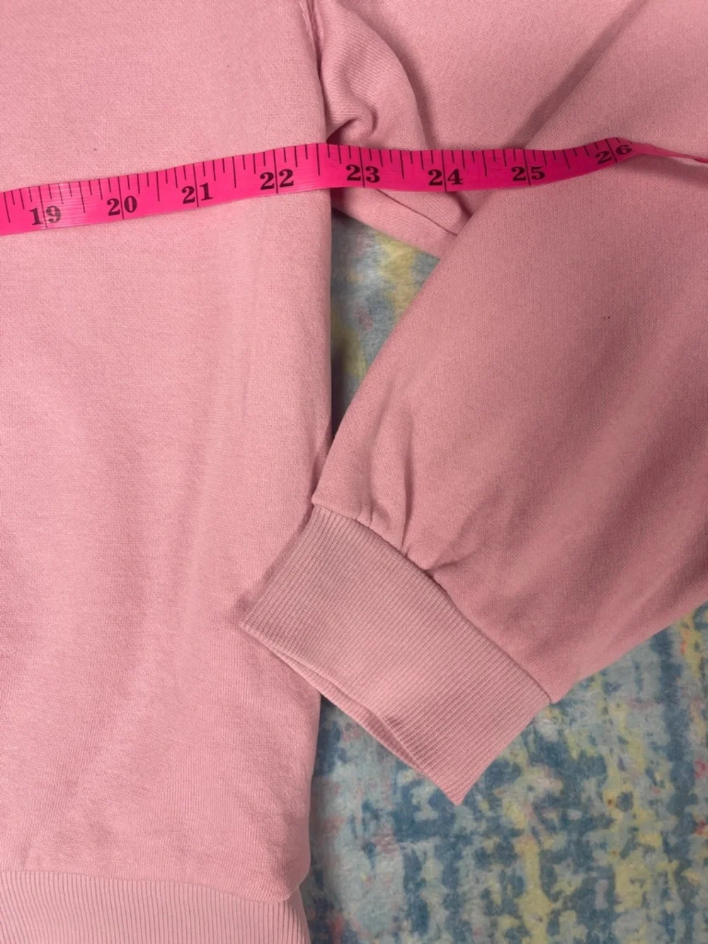 H&M Pink BLACKPINK Logo Crewneck Sweatshirt - Picture 5 of 8